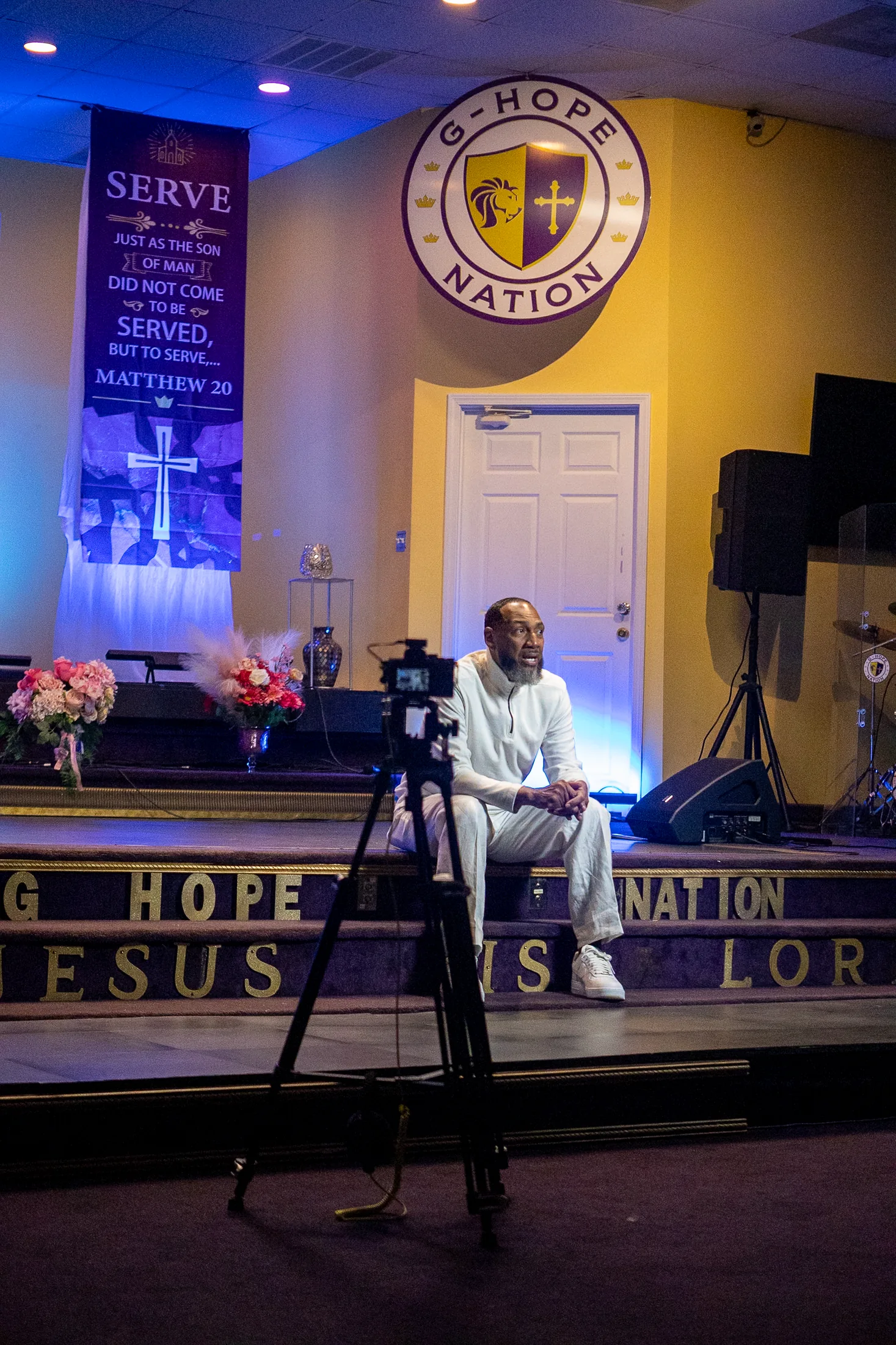 Documentary — Bishop-Dexter-B-Lamar-3564