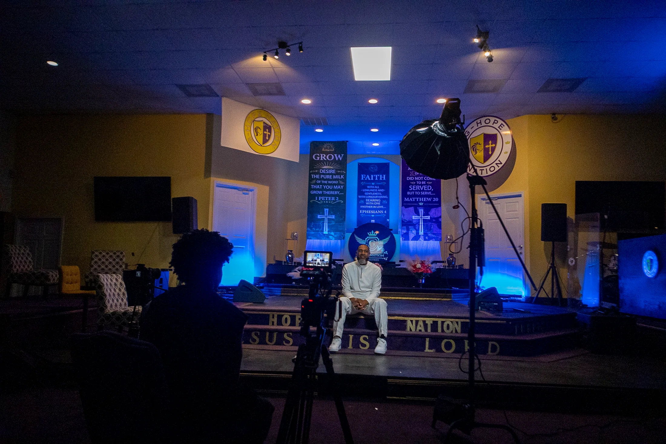 Documentary — Bishop-Dexter-B-Lamar-3556