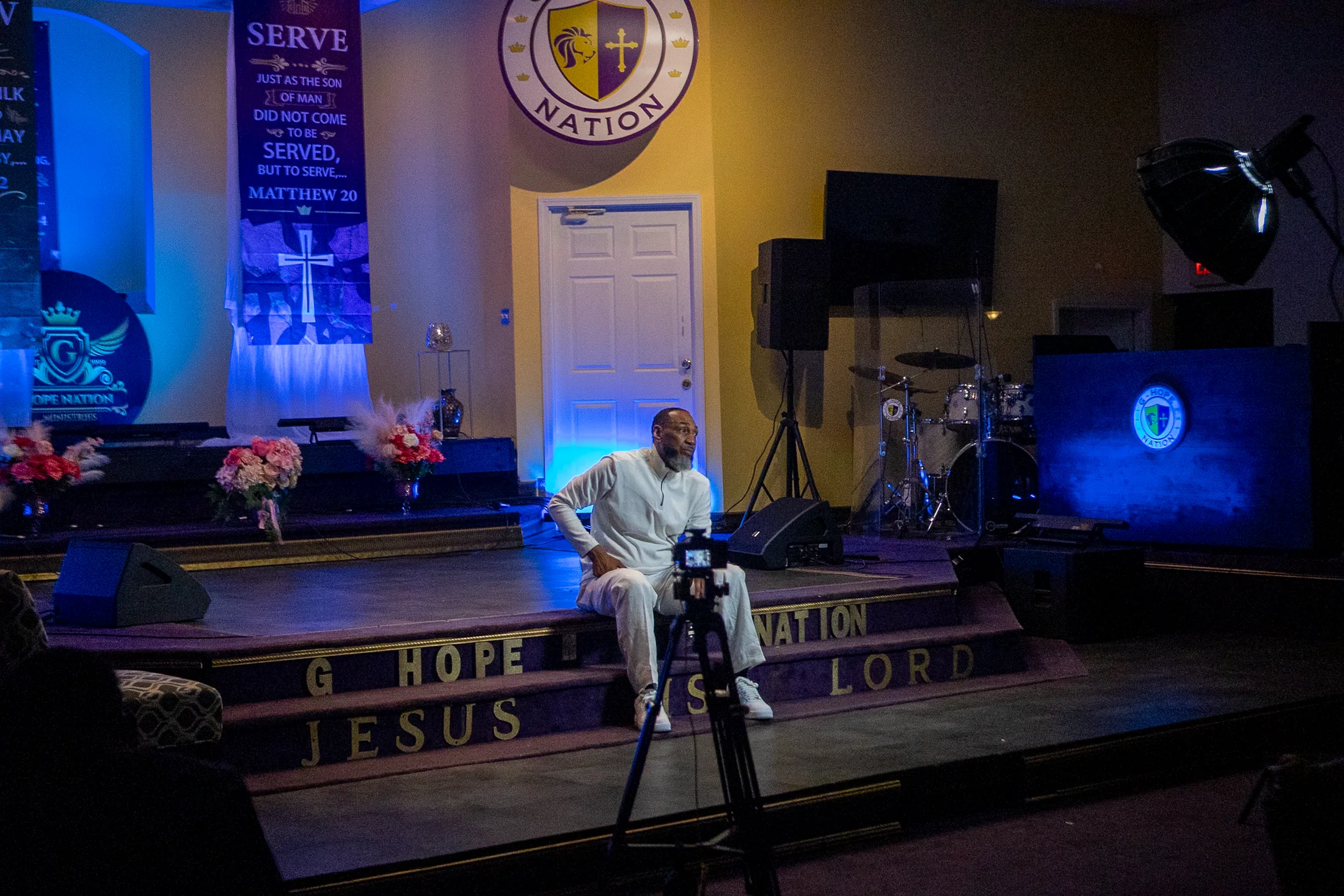 Documentary — Bishop-Dexter-B-Lamar-3565